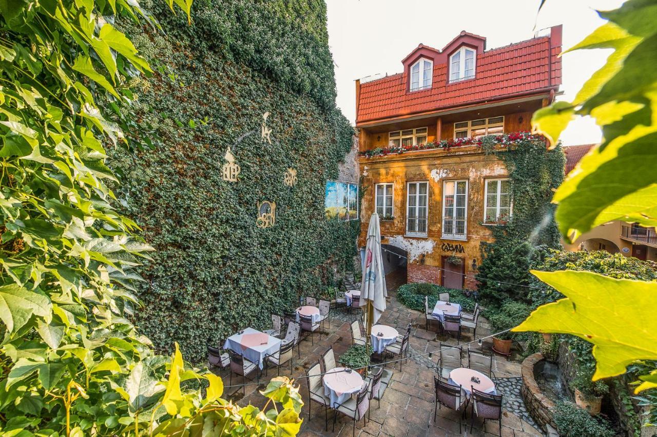 Boutique Hotel Carpe Diem Presov Exterior photo